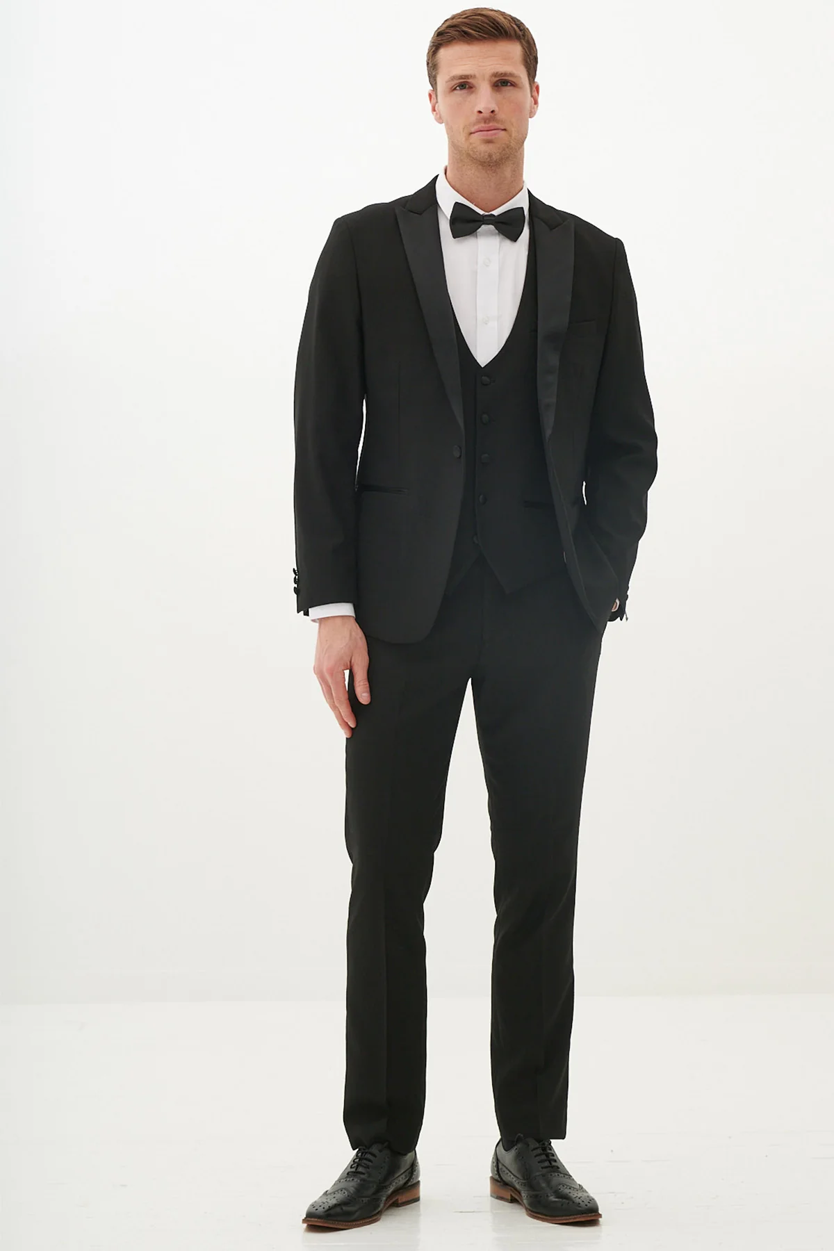 18022025_MarcDarcy_Studio_2092_web_c55221d6-fed1-4d4b-b57f-931f99892a36.jpg Marc Darcy Dalton Black Tuxedo Suit